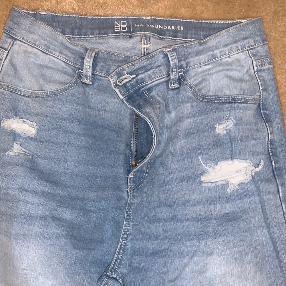 High rise light wash jeans - Picture 2 of 7